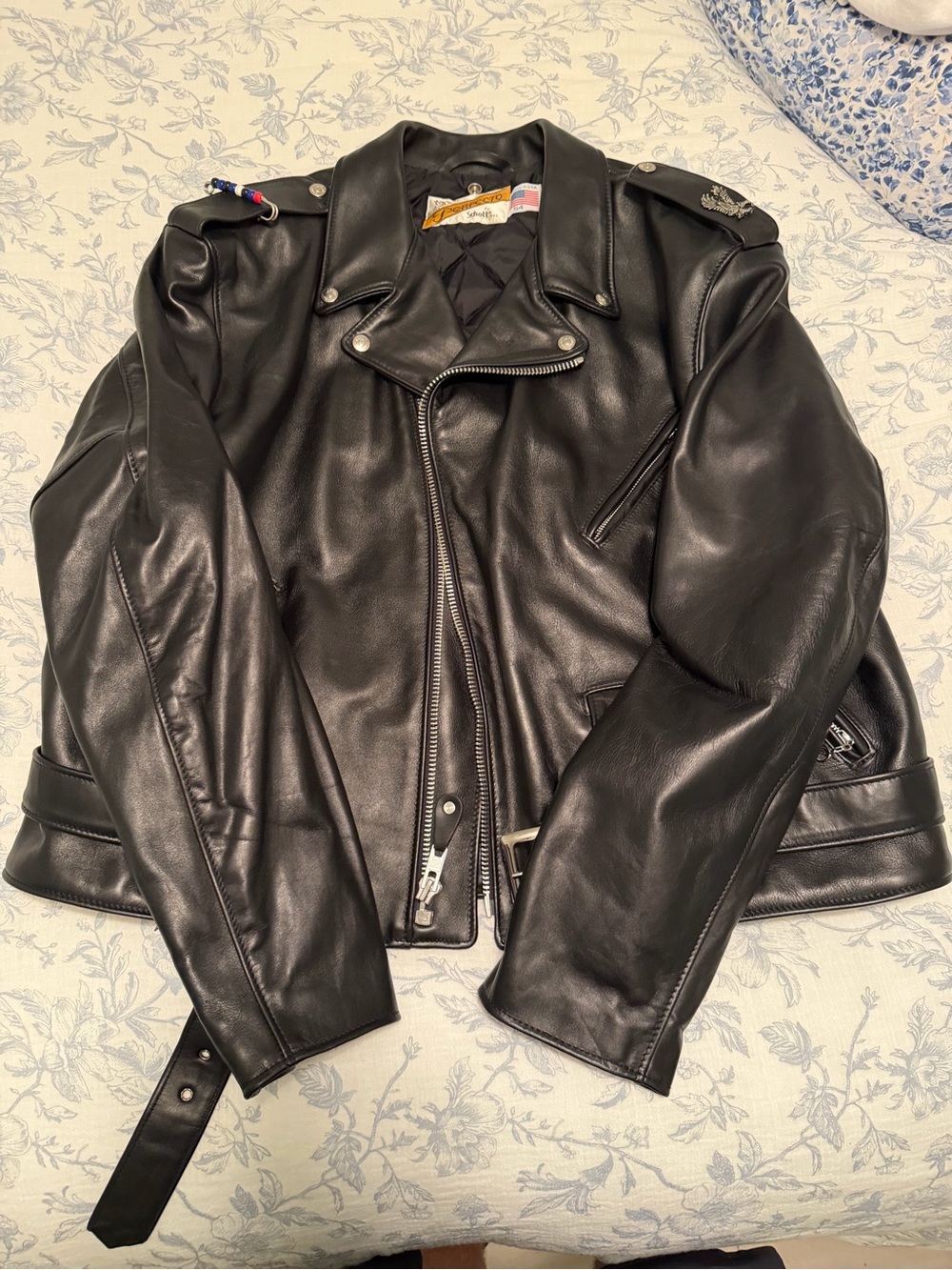 Vintage Schott Perfecto 100% CowHide Leather. Size 54. Mint